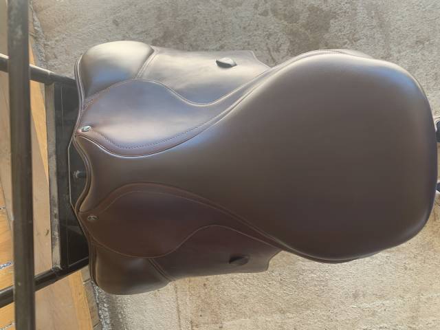 Selle mixte arena 17 pouces