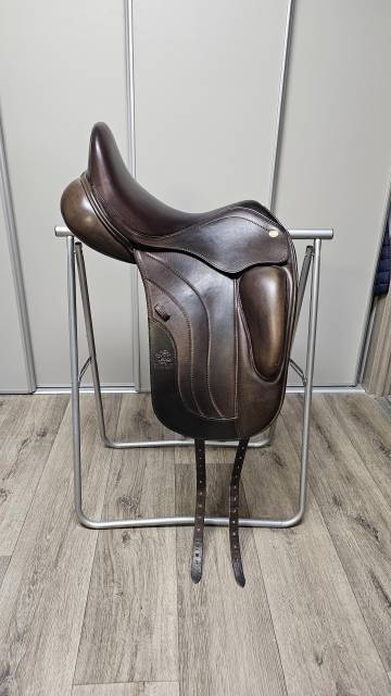 Selle dressage fairfax modèle petrus
