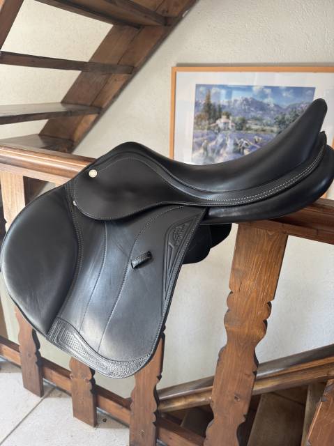 Selle obstacle equiline 17 pouces