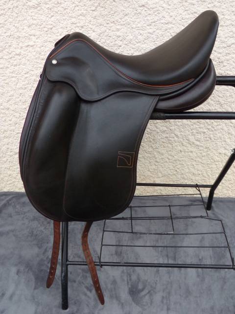 Selle dressage childeric 17'5