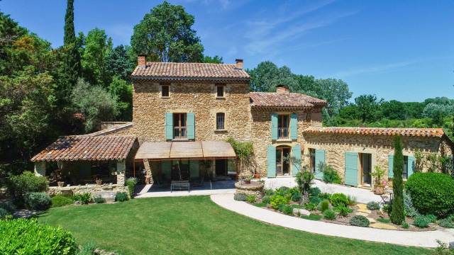 Somptueuse propriété entre provence et luberon