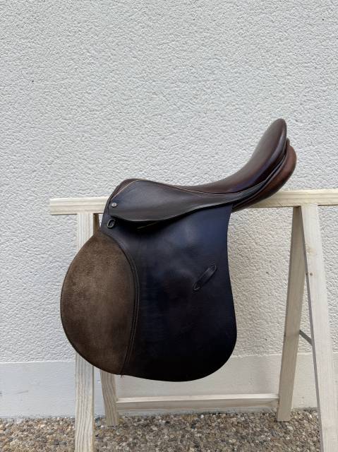 Selle mixte taille 18