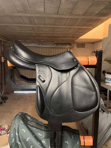 Devoucoux chiberta o 17'5