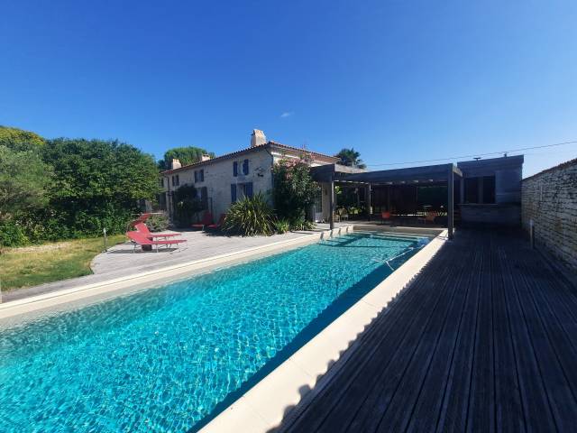 Propriété équestre de charme avec gîte - 15 mn de royan