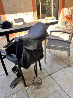 Sella da dressage devoucoux  17.5
