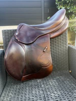 Sellé forestier doublé veau, taille 17 