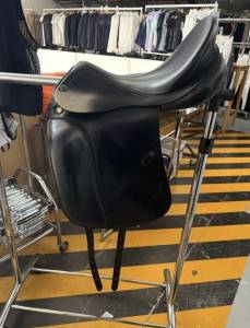 Sella da dressage prestige italia  17