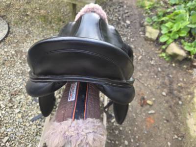Sella da dressage altair  17.5