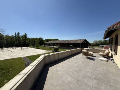 Domaine &eacute;questre haut de gamme &ndash;  Mauchamps (91730)