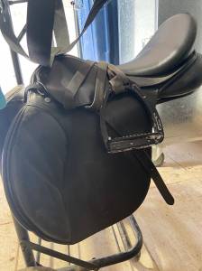 Montura Waldhausen Negra