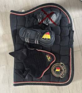 Ensemble tapis bonnet gu&ecirc;tres avant