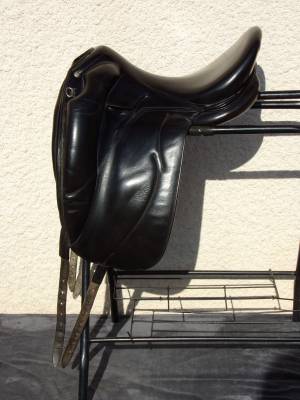 Selle dressage devoucoux mendia 18' petit prix 