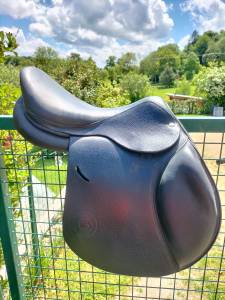 Selle forestier prem's noire 17'