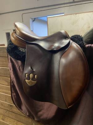Selle bruno delgrange 17,5 à vendre