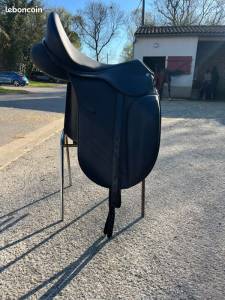 Selle de dressage norton pro 18’