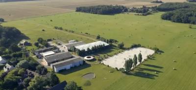 Domaine équestre d'exception à azay-sur-cher  indre-et-lo