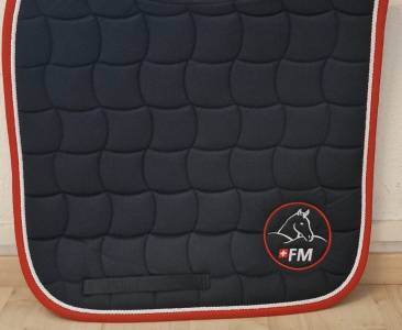 Tapis dressage noir/rouge FM neuf