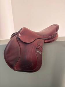 Selle cwd mademoiselle 2gs chataigne, très bon état