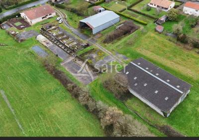 Grange vendéenne rénovée sur 4 hectares  365 m² habitable