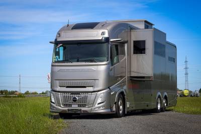 Camion per Cavalli Volvo Volvo FH500 Aero interhorse 2026 Nuovo