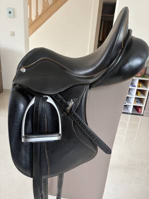 Selle dressage Zaldi SanJorge 17&acute; noire