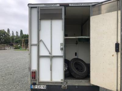Horsebox hgv renault 120d 2009 used