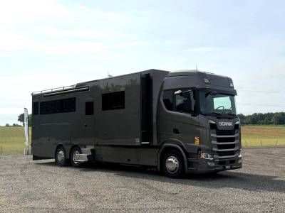 Camion per cavalli scania paillard 2018 occasione