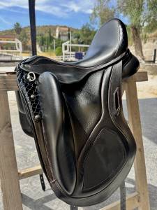 Montura Aviar Rook 2.0 17&rdquo; casi nueva