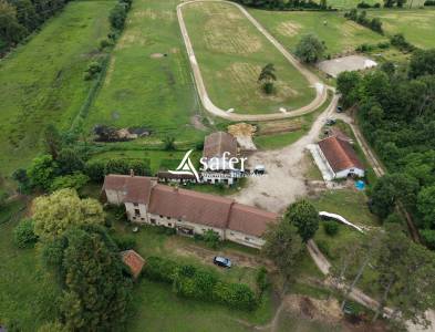 Domaine equestre sur 29 ha avec pistes d'entraînement