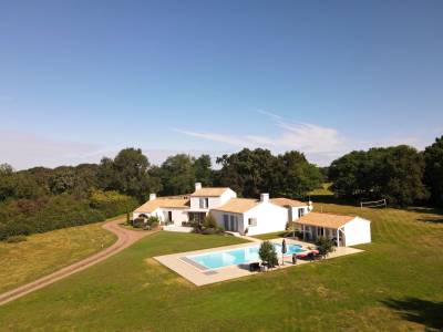 Propri&eacute;t&eacute; de 4 hectares - Saint-Gervais