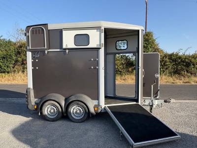 Ifor hb 403 - 1.5 places