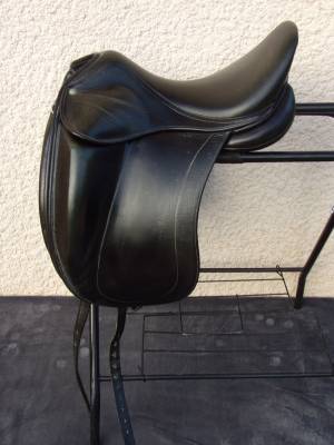 Selle dressage childeric dgp 17'5 petit prix