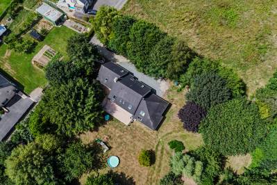 Grande maison familiale avec beau terrain arboré