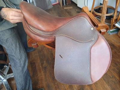 Selle neuve arçonerie française 