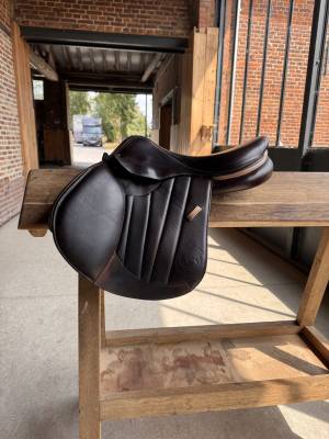 Selle forestier séoul – 17,5” — buffle 