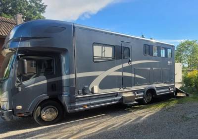 Zware paardenvrachtwagen (groot rijbewijs) Isuzu Equitrek 2025 Tweedehands