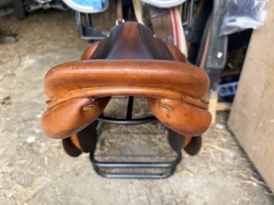 Selle butet + équipement 
