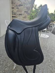 Sella da dressage antarès  17.5