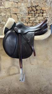 Selle antares de 2023- 17 pouces - quartier 3a
