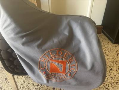 Vends selle de saut childéric, en bon état, taille17.5.