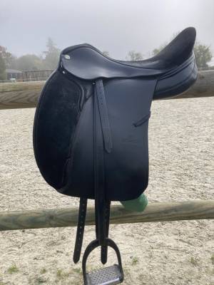 Selle sommer dressage 17´5