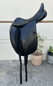 Selle de dressage equipe model emporio 