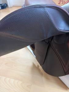 Selle cwd - tres bonne etat 