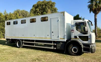 Horsebox non-hgv renault d 280 2018 used