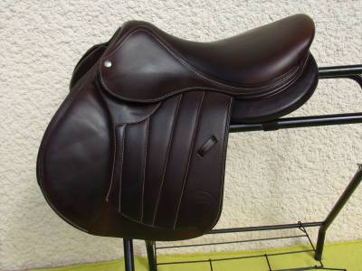 Selle forestier seoul doublée veau 17' superbe état 