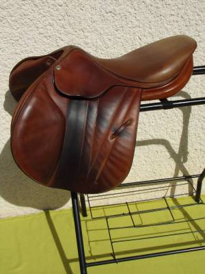 Selle butet doublée veau 17'5