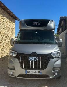 Horsebox hgv renault stx 2023 used