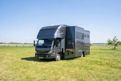 Daimler fuso canter 7c18 anka pop out
