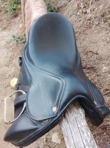 Selle de dressage henri de rivel 16,5