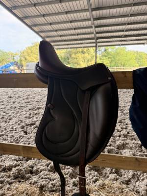 Sella da dressage antarès  16.5